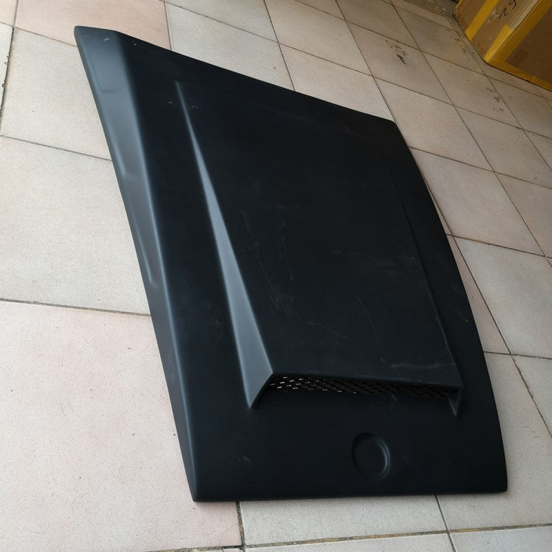 W463 B-style bonnet scoop