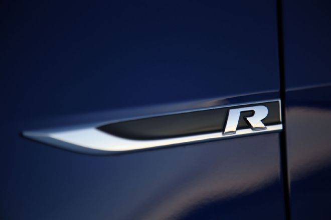 R Fender badges set2