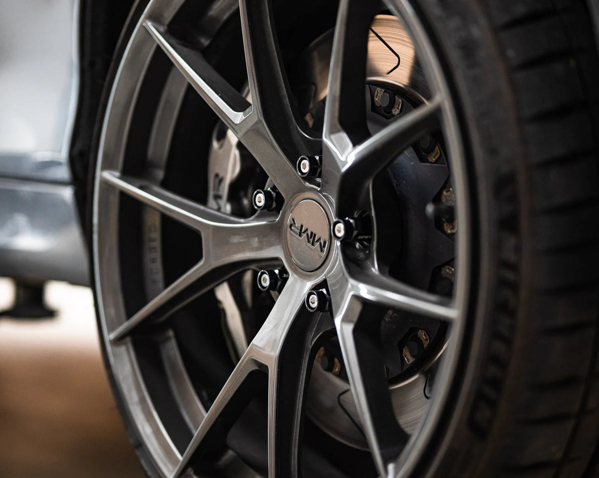 MMX Stud & Nut Kit | BMW & Mini | 80mm Tapered Seat – product view 2