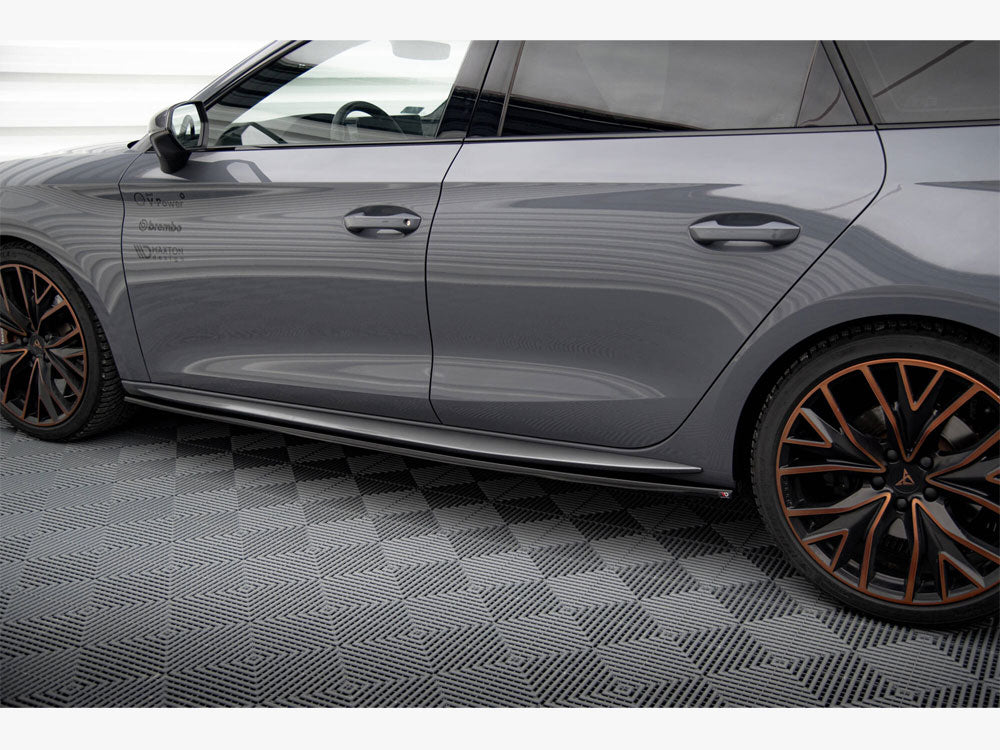 MAXTON DESIGN SIDE SKIRT DIFFUSERS V1 CUPRA LEON ST / HATCHBACK AERO MK1 FACELIFT — photo 4