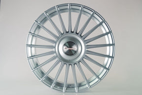 Le Mans Arctic Silver 18 x 8 | 5×100 | – Closed Cap