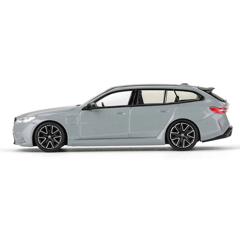 Mini GT – BMW M5 Touring Brooklyn Grey Metallic – product view 2