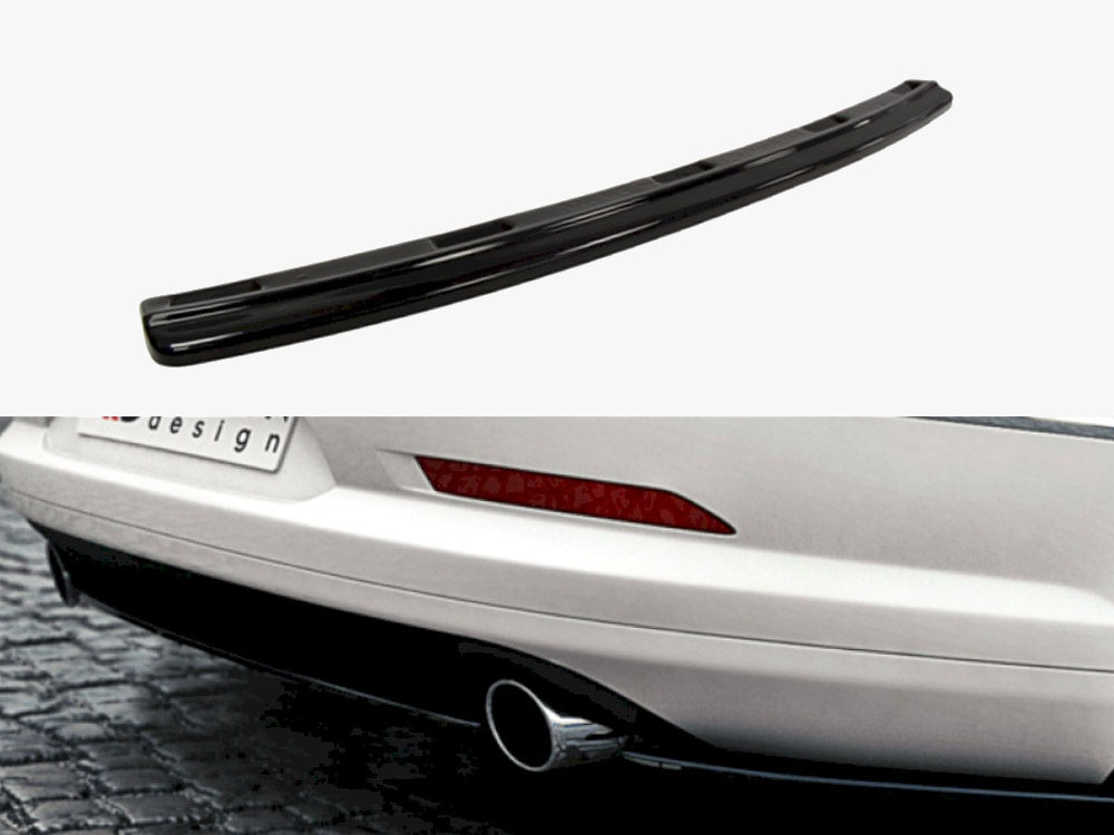 Maxton Design Central Rear Splitter VW Passat CC R36 R-Line 2008-2012 — photo 1