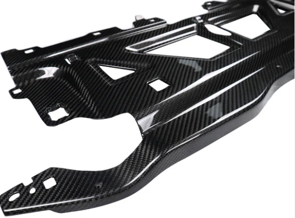 BMW G80/G81/G82/G83/G87 Carbon Fiber Coolant Shroud Cover