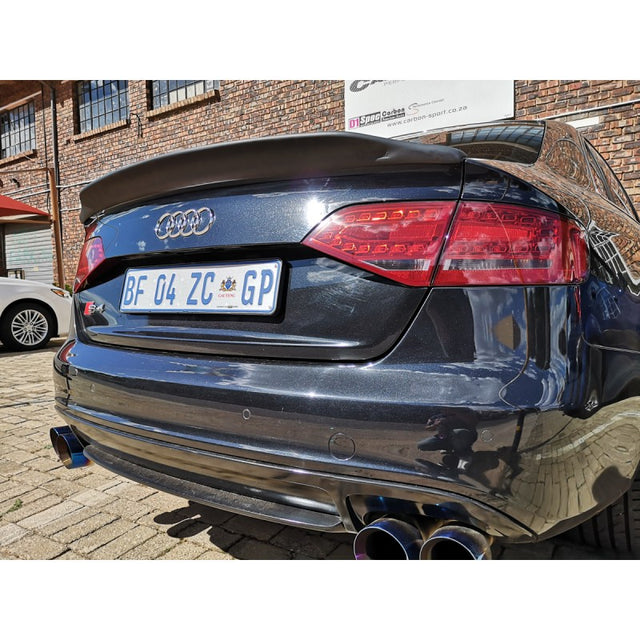 A4 B8 08-11 C style boot spoiler (FRP)