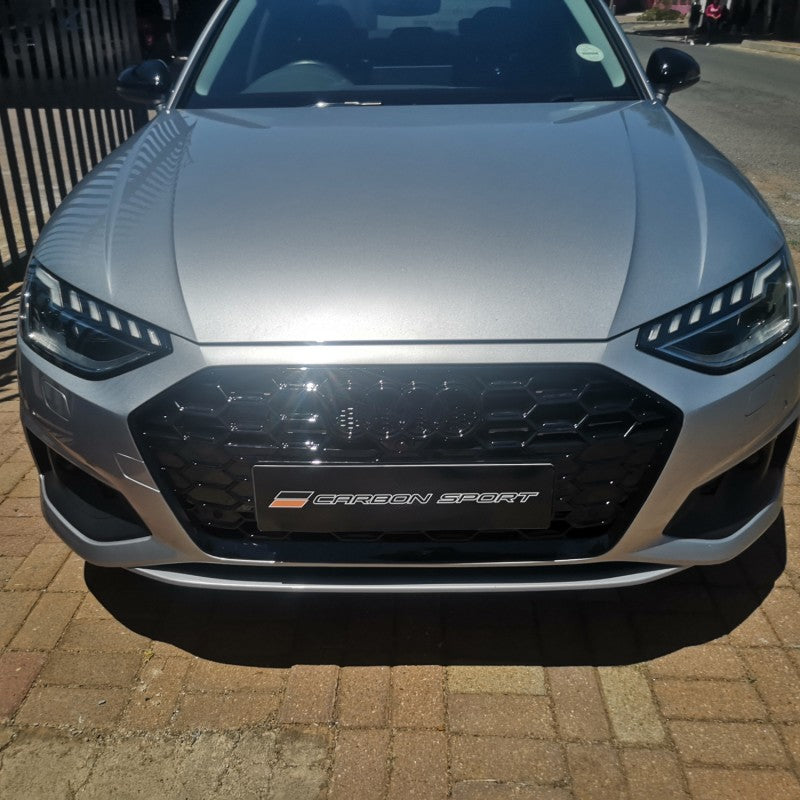 A4 B9.5 19-21 RS grille w/badge