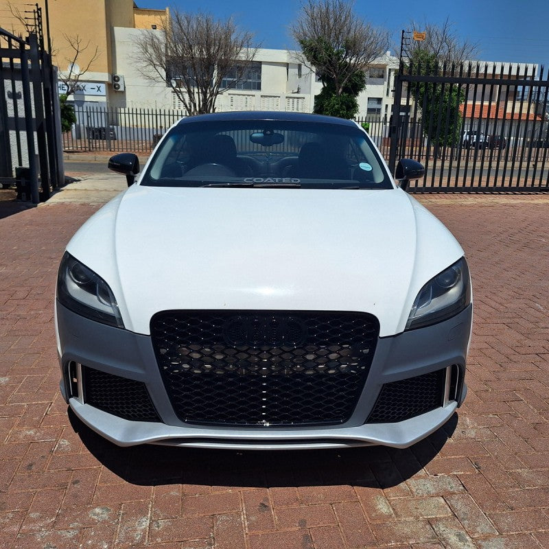 TT 08-14 RS front bumper w/grille