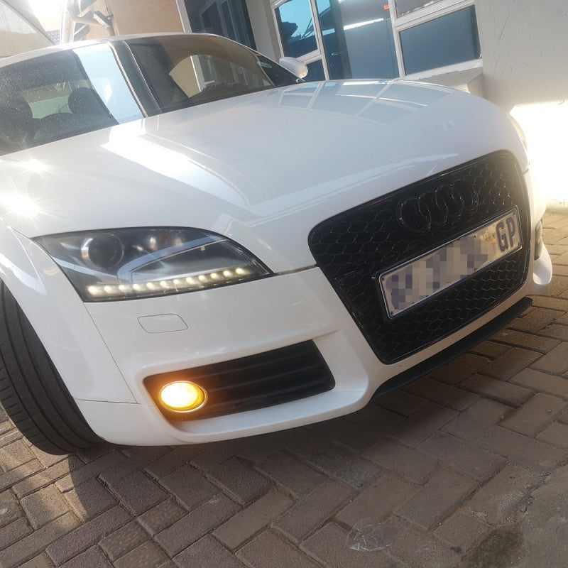 TT 08-14 RS grille