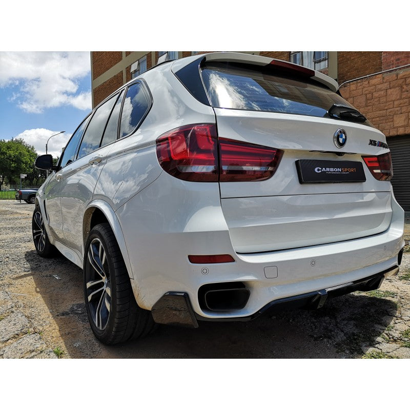 F15 X5 MP style 5pcs rear diffuser