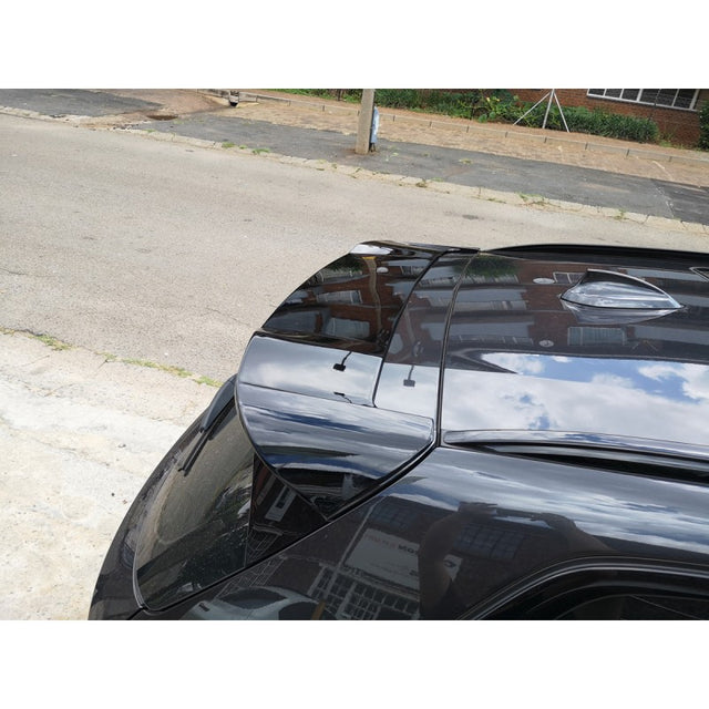 G01 X3 BW roof spoiler