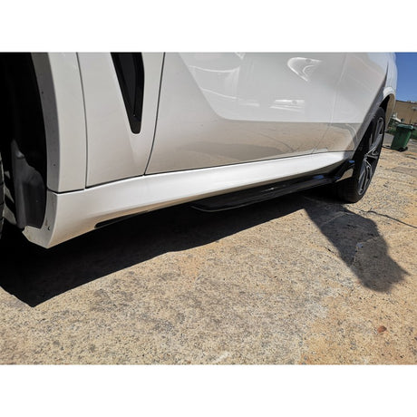 G05 X5 BW Style side skirts