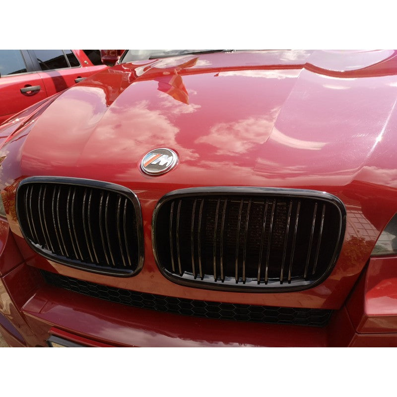 E70 X5 / E71 X6 M-style dual slat grille (non-original)