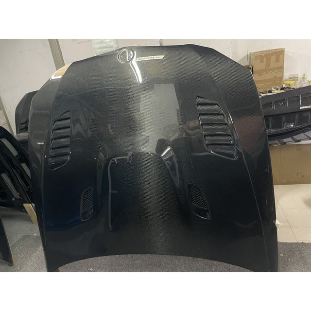 E92 M3 V style carbon fiber bonnet