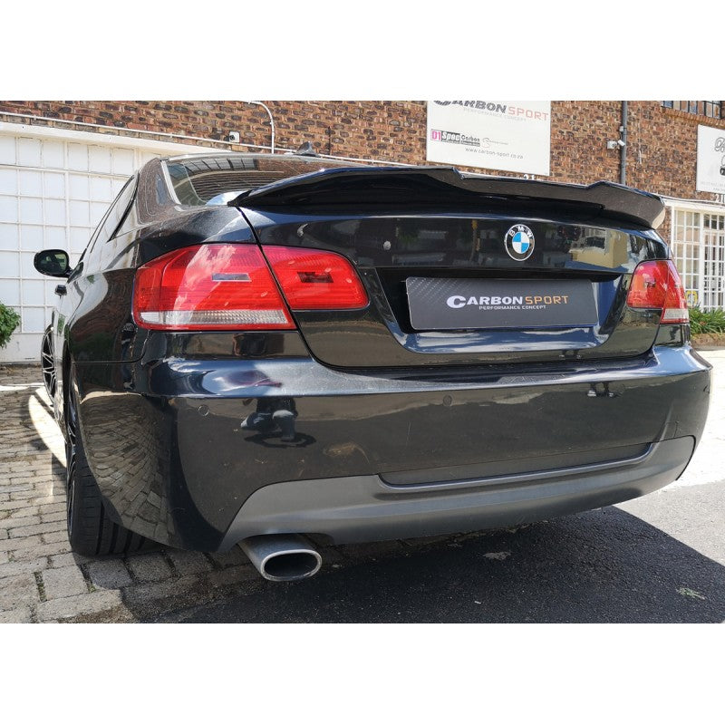 E92 PSM-style boot spoiler