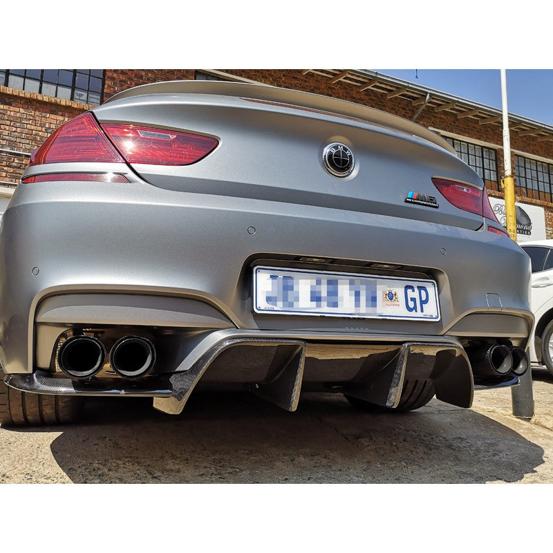 F12 F13 F06 M6 V style carbon rear diffuser