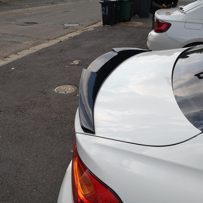 F32 M4 Style boot spoiler