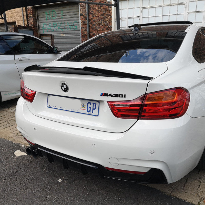 F32 M4 Style boot spoiler