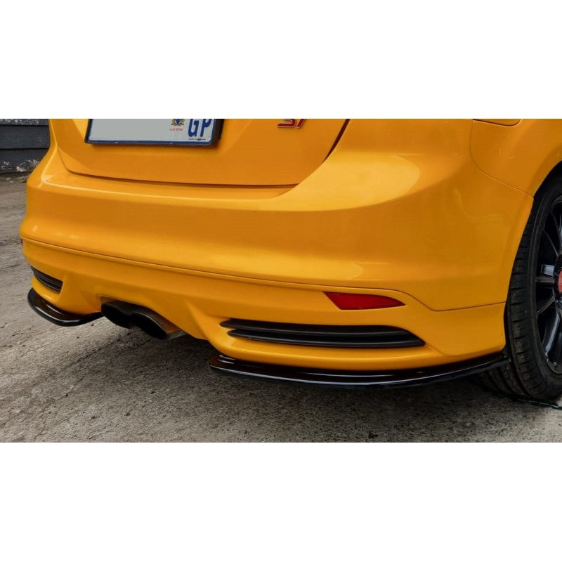 Ford Focus MK3 16-18 rear splitters