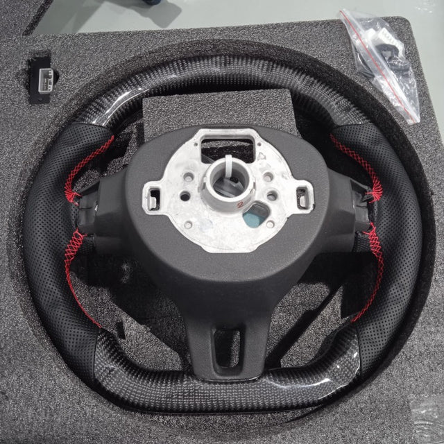 Golf 6 OHC LED carbon fiber steering wheel w/paddle shift
