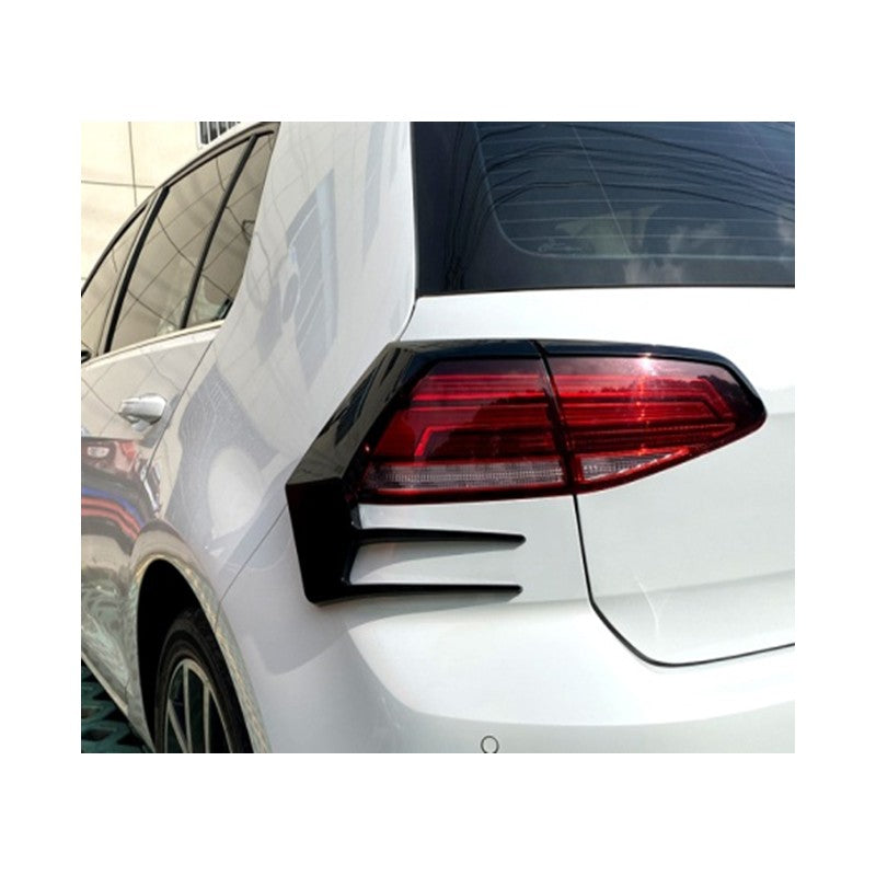 Golf 7.5 tail light trim