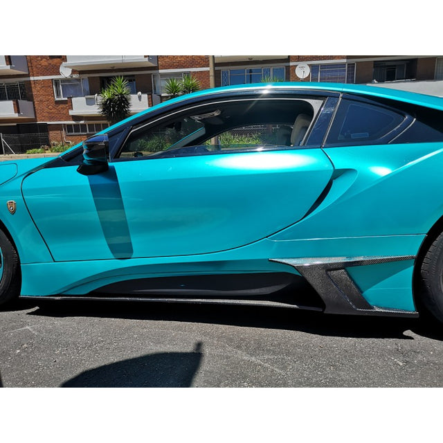 I8 Z-style carbon fiber side skirts (4pcs)