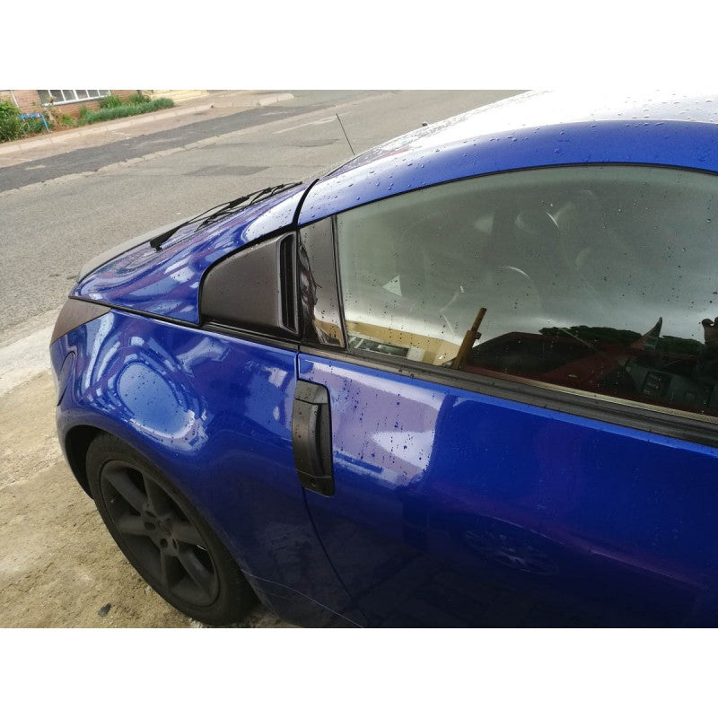 Nissan 350Z rear window scoop