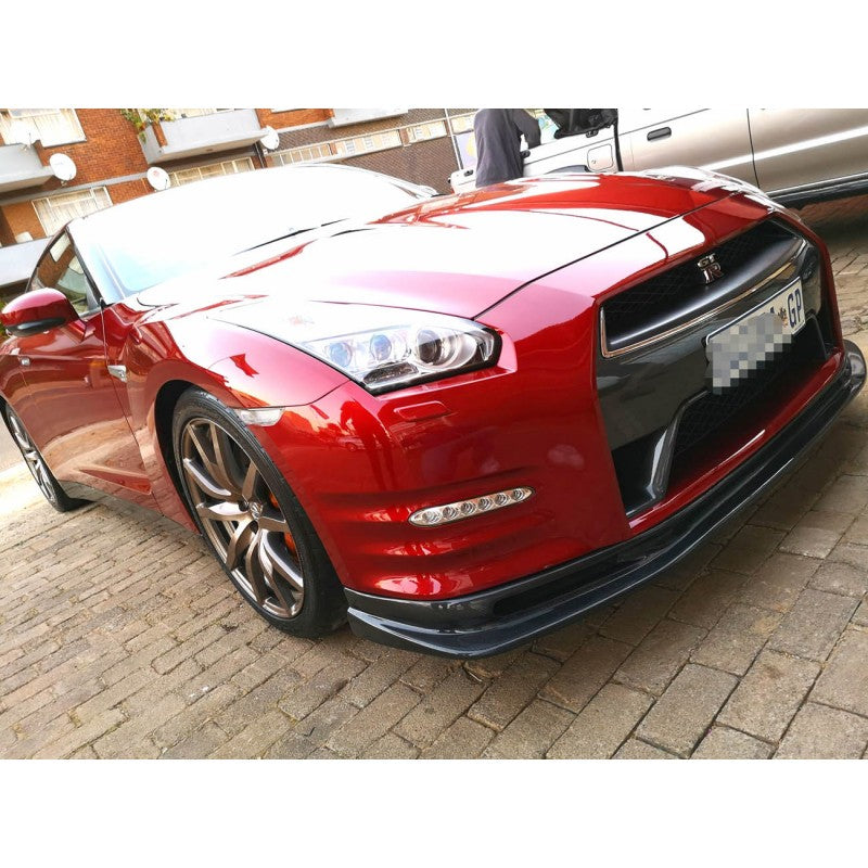 Nissan Skyline R35 carbon fiber front lip