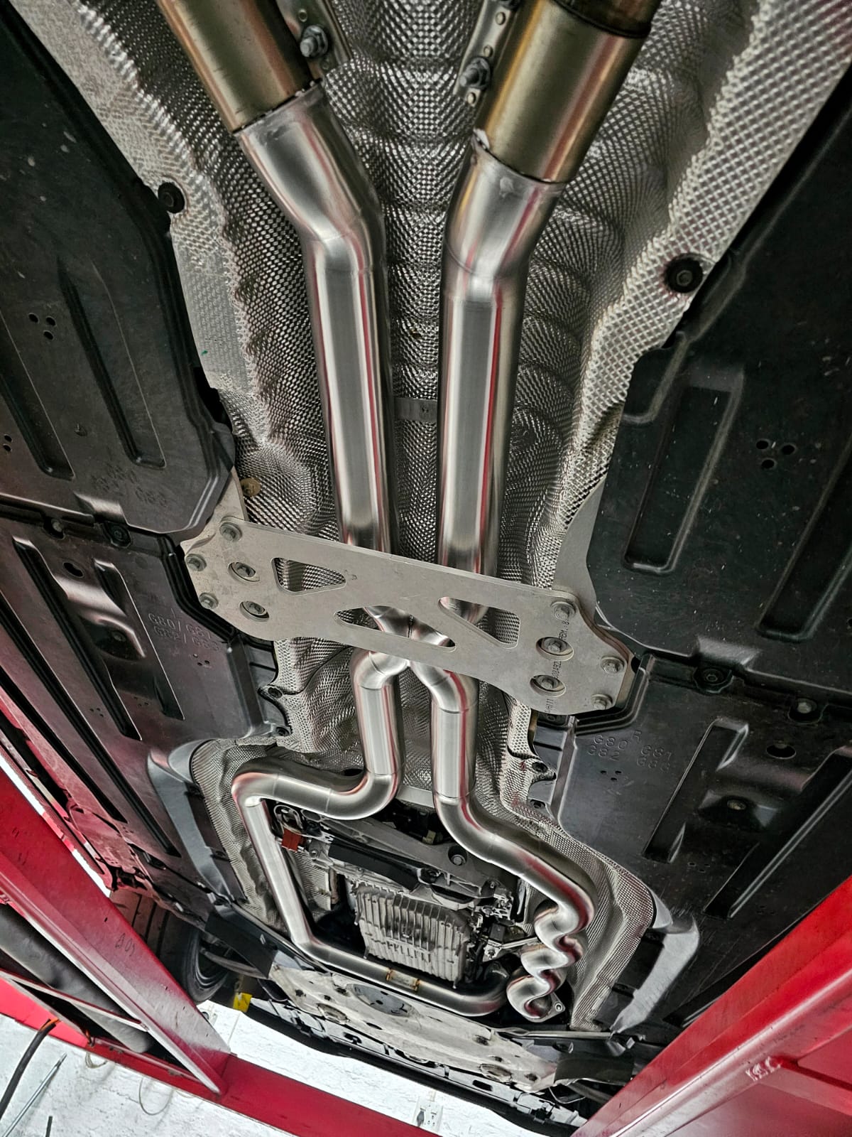 BMW G8X M3/M4 - EQUAL LENGTH MID-PIPES (NON-RESONATED)