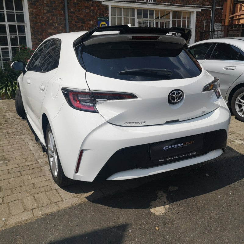 Toyota Corolla hatchback 18+ Tom's style roof spoiler