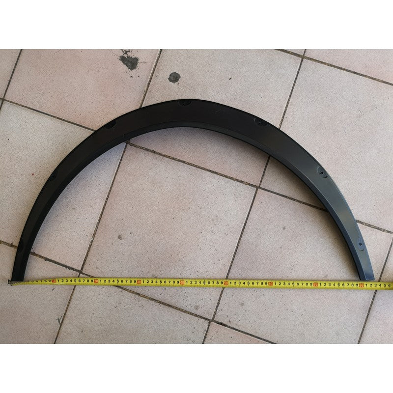 Universal fender flare wheel arch