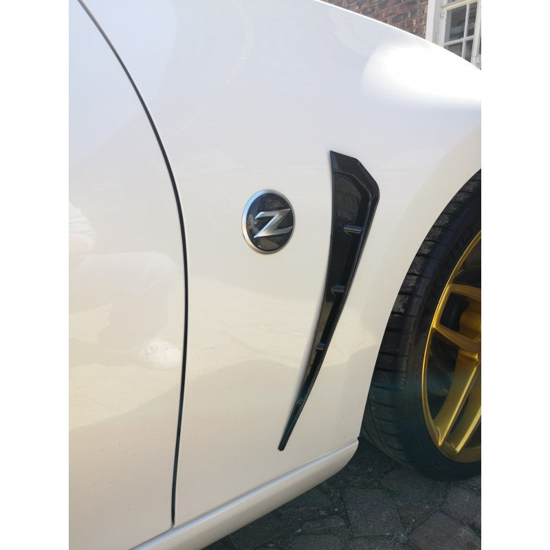 Universal fender vent