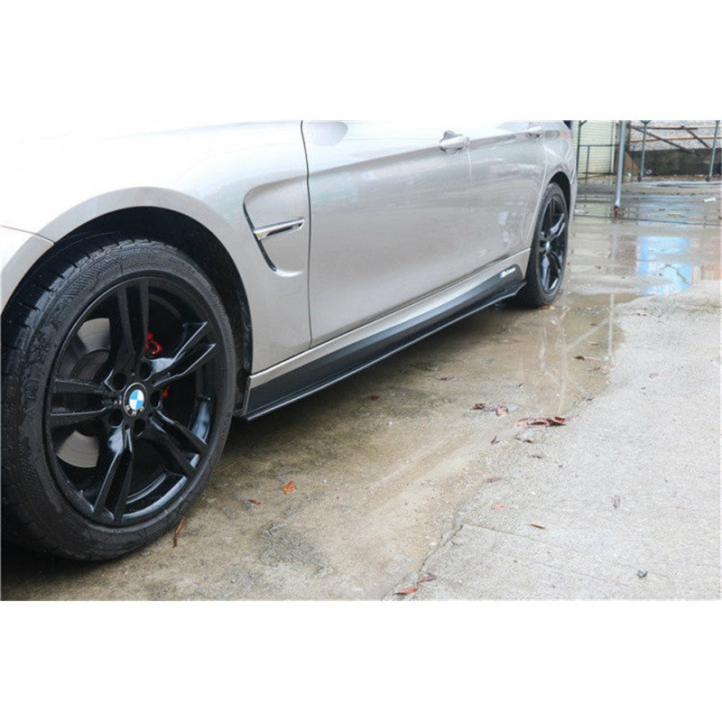 Universal V style carbon fiber side skirt extension