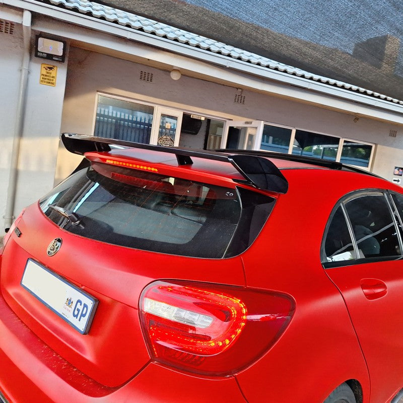 W176 A45 AMG v2 roof spoiler