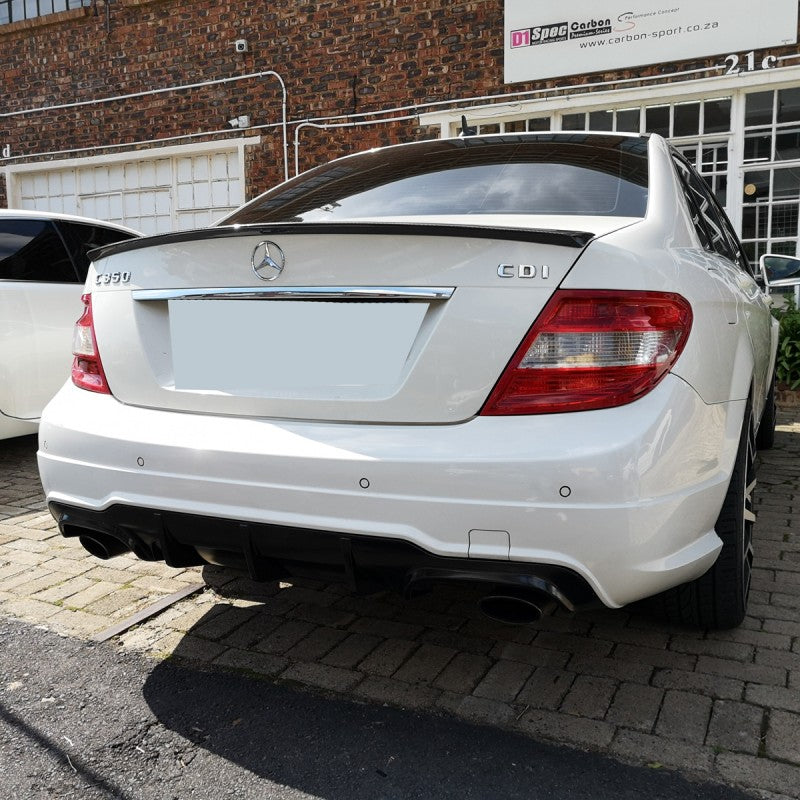 W204 12-15 C63 style rear bumper w/diffuser