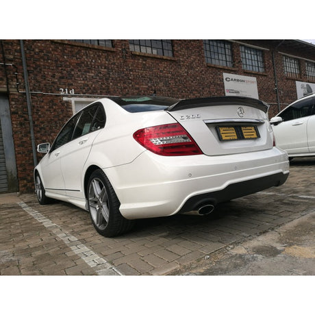 W204 4D VRS-style carbon fiber boot spoiler