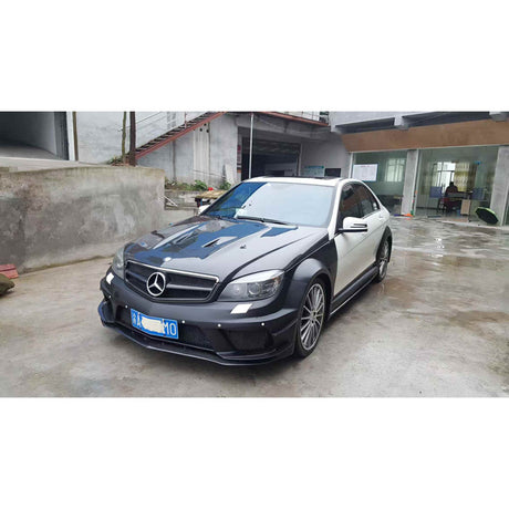 W204 C63 Sedan Blackseries bodykit