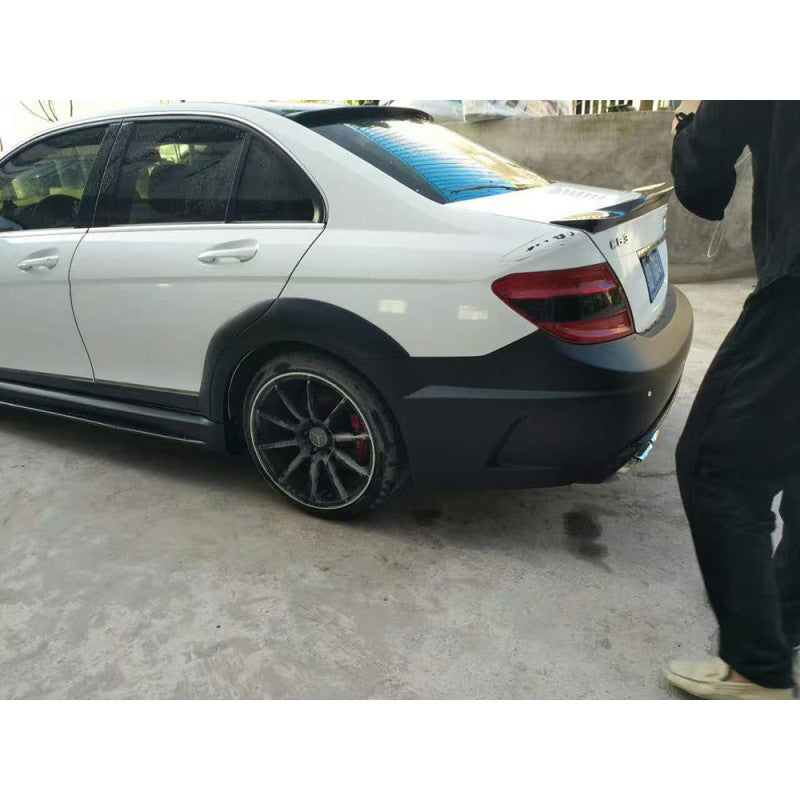 W204 C63 Sedan Blackseries bodykit