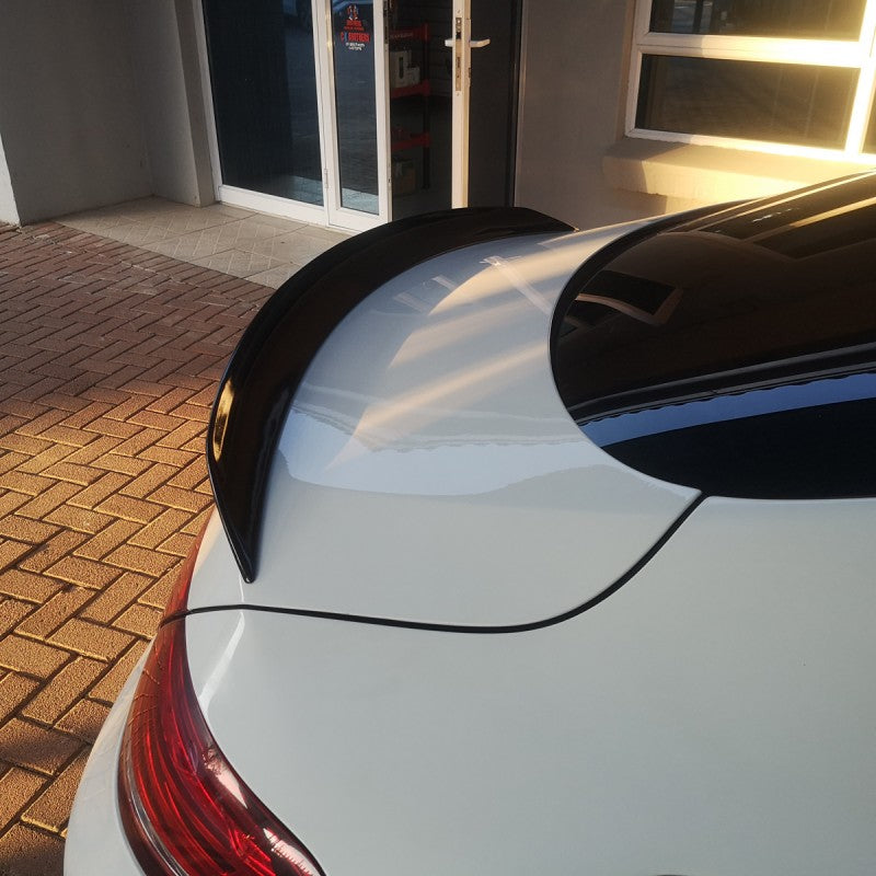 W205 2D DTM-style boot spoiler