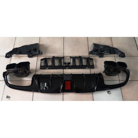 W205 2D B-style rear diffuser w/tailpipe