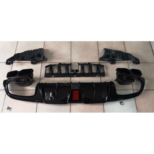 W205 2D B-style rear diffuser w/tailpipe