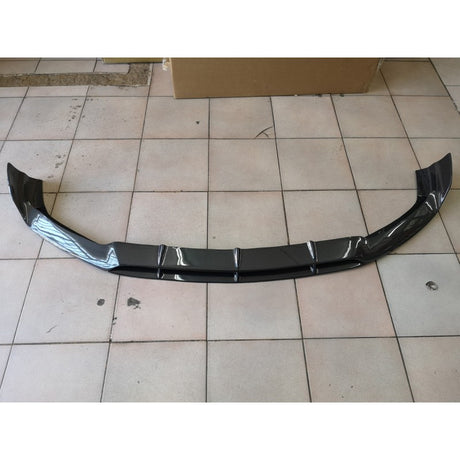 W205 C63 2D B-Style carbon fiber front lip