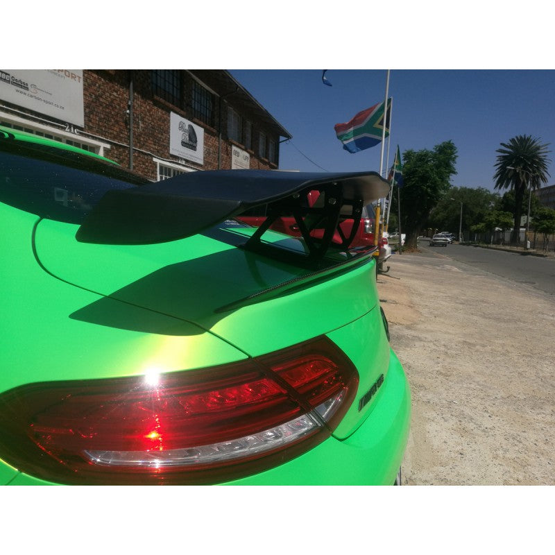W205 V style GT wing