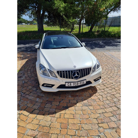 W207 09-13 GT grille (Chrome)