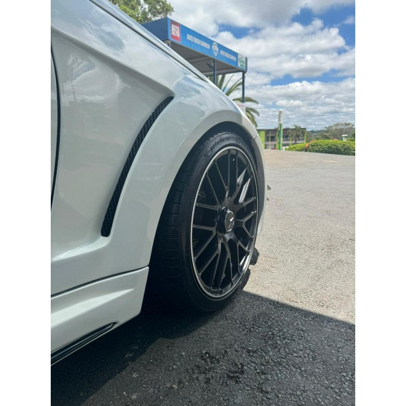 W207 Black series bodykit