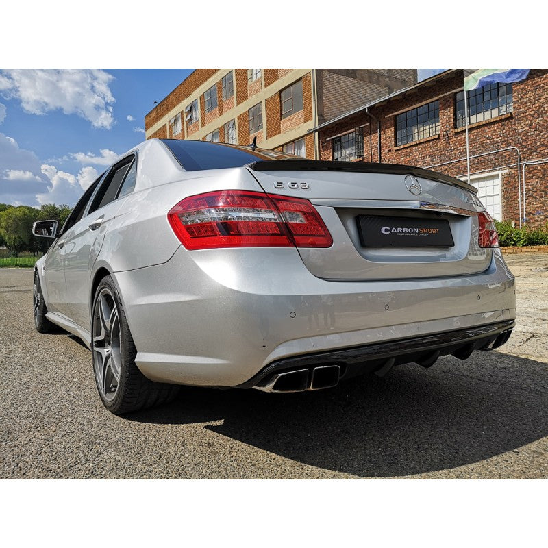 W212 E63 V style carbon fiber rear diffuser