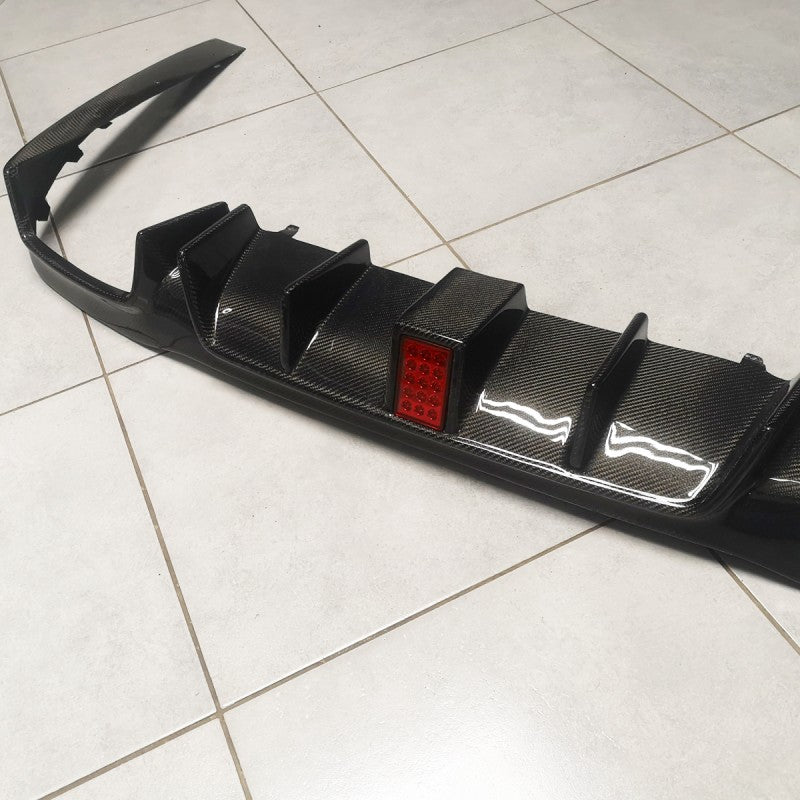 W213 E63 B-style carbon fiber diffuser